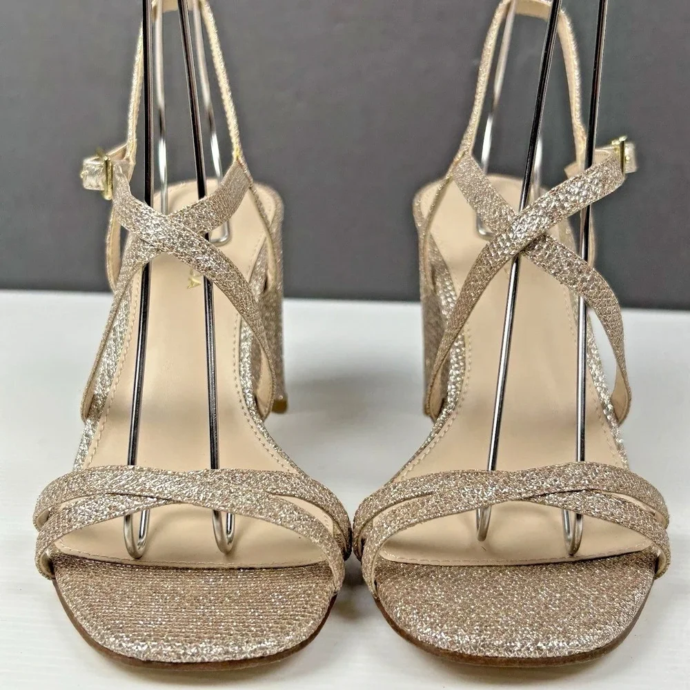 Pelle Moda Size 6.5 Gold Glitter Sparkly NEW Noreen Strap 3